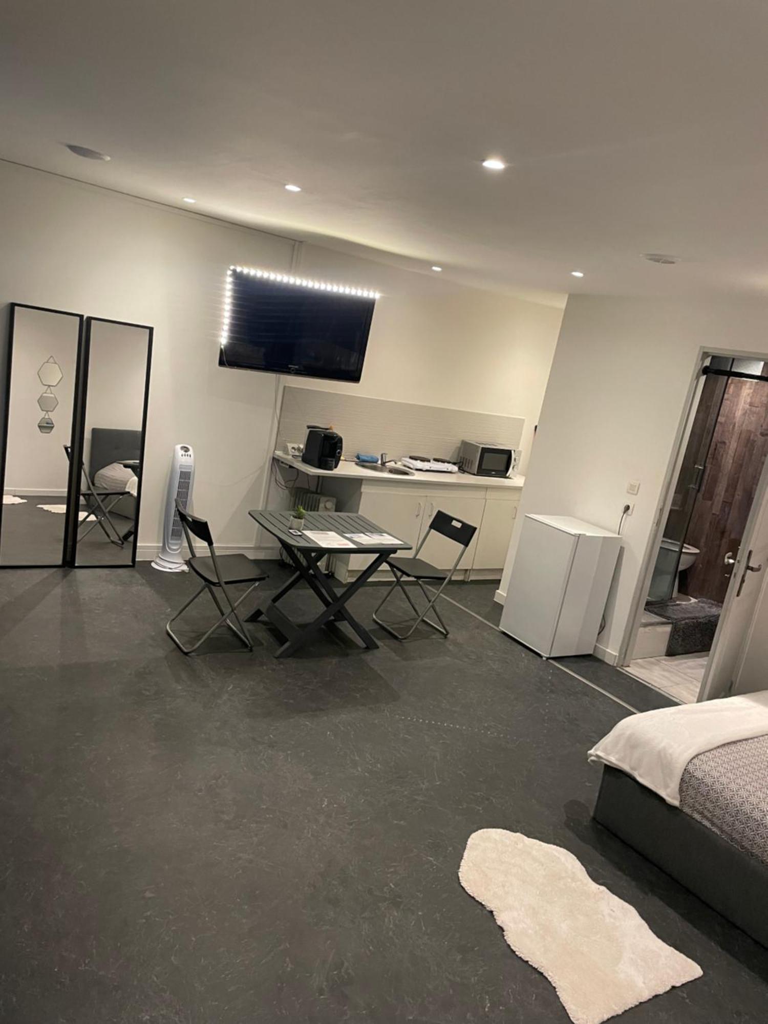 Studio ensoleillé sur Montpellier Esterno foto